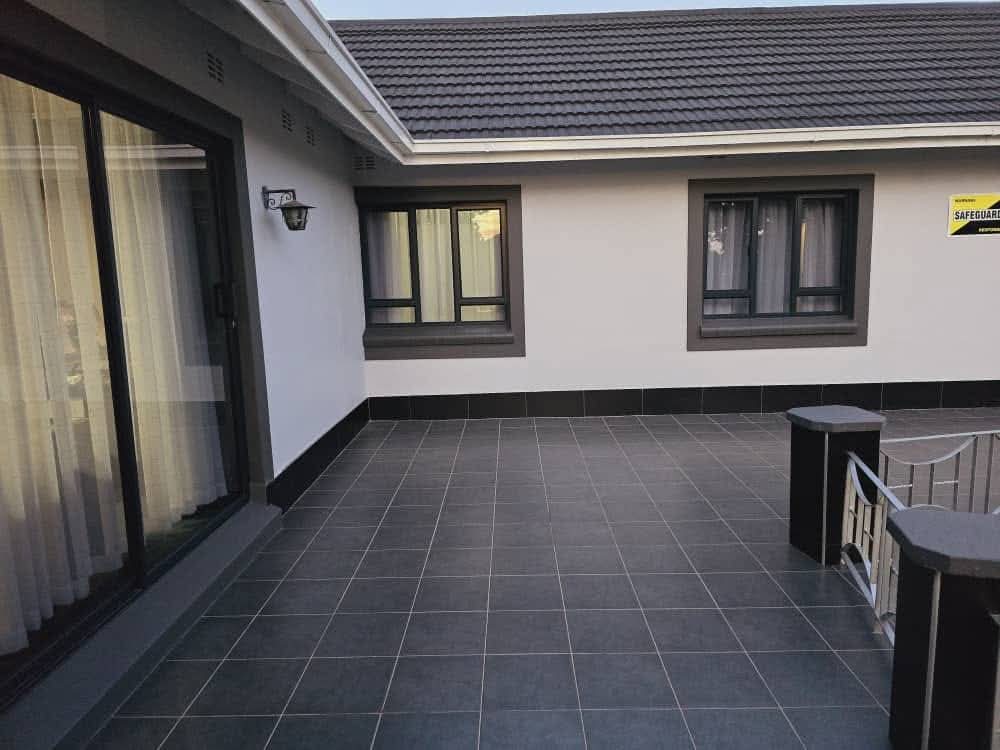 Aluminum Windows and Doors